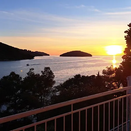 Zen's Garden Сasa de vacaciones Vela Luka