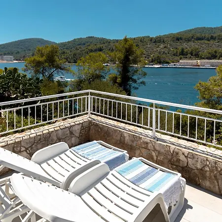 Zen's Garden * Vela Luka