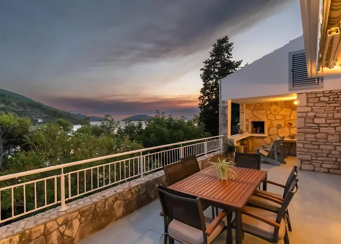 Zen's Garden * Vela Luka